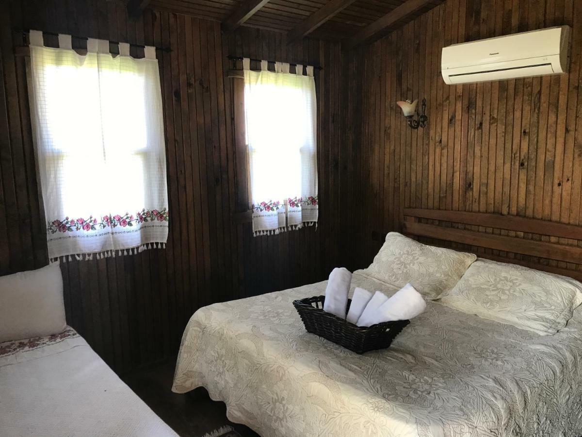 Гостевой дом Salkim Konak Ve Agac Evler Сельчук Экстерьер фото